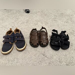Set of 3 toddler shoes